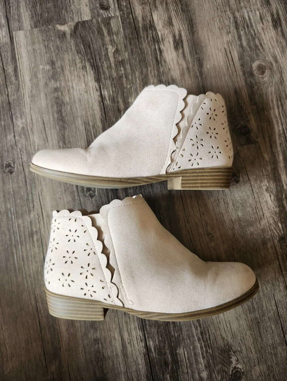 Thereabouts Pink Sparkle Scalloped Ankle Booties